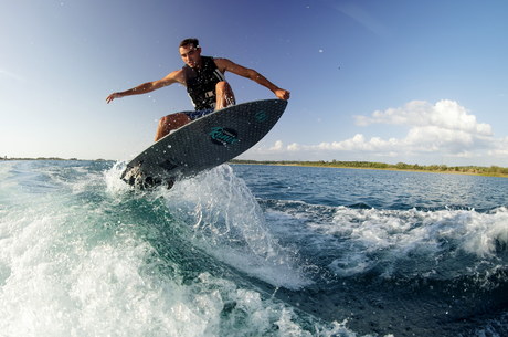 Experience the Ronix H.O.M.E. Carbon Pro M50