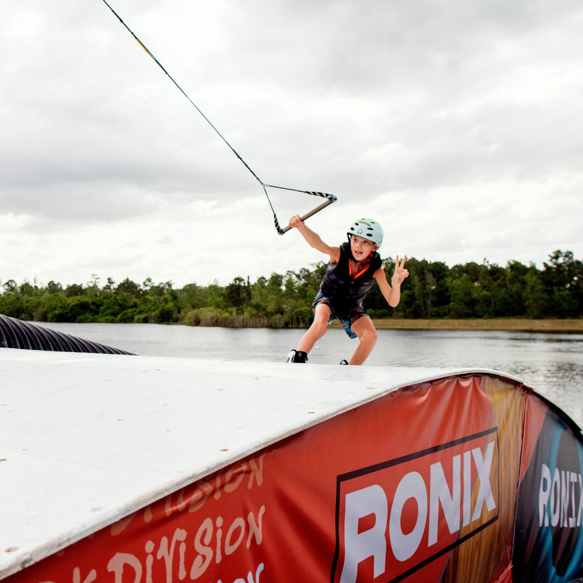 Ronix Atmos Kid's Wakeboard 2024