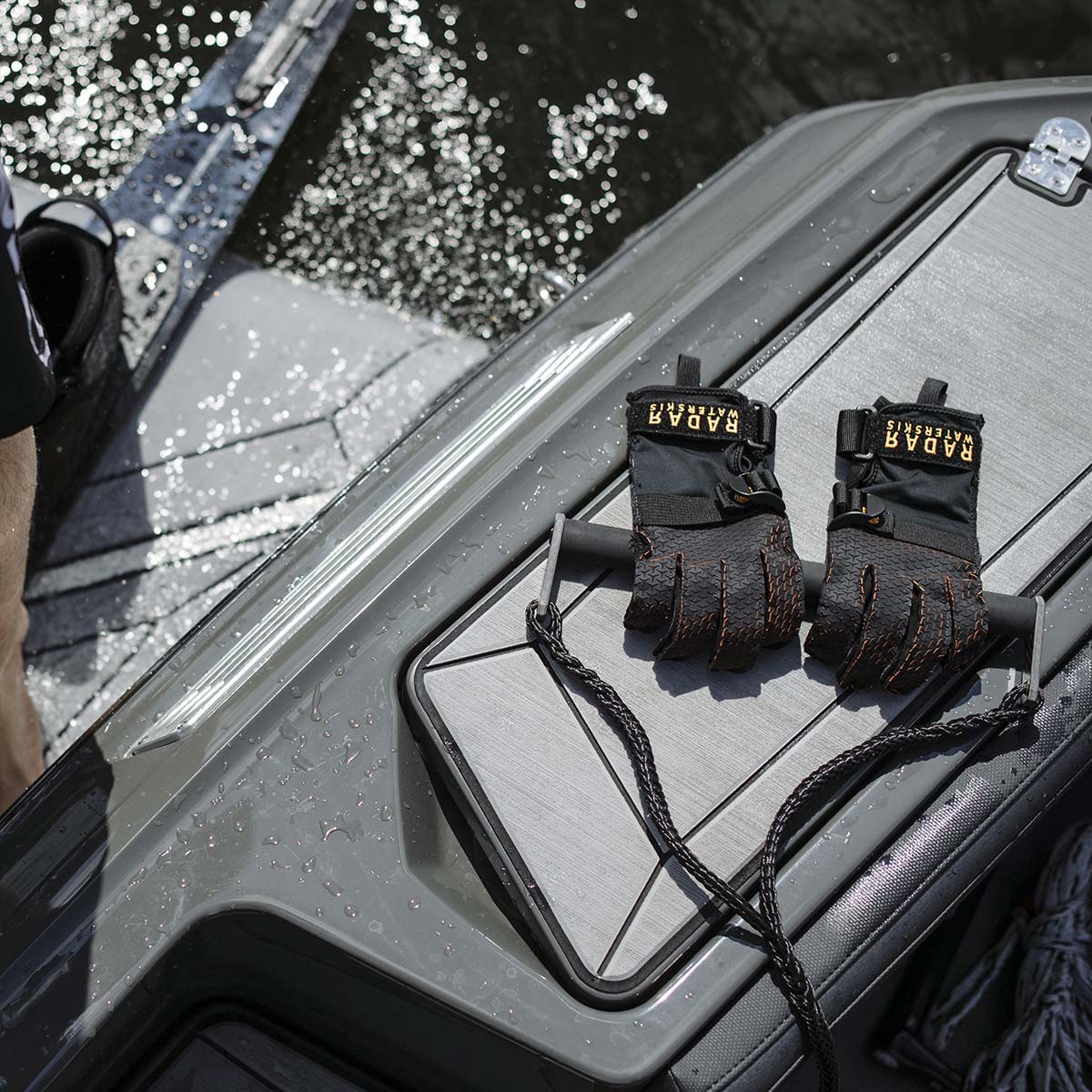 Radar Hydro-A Inside-Out Water Ski Glove