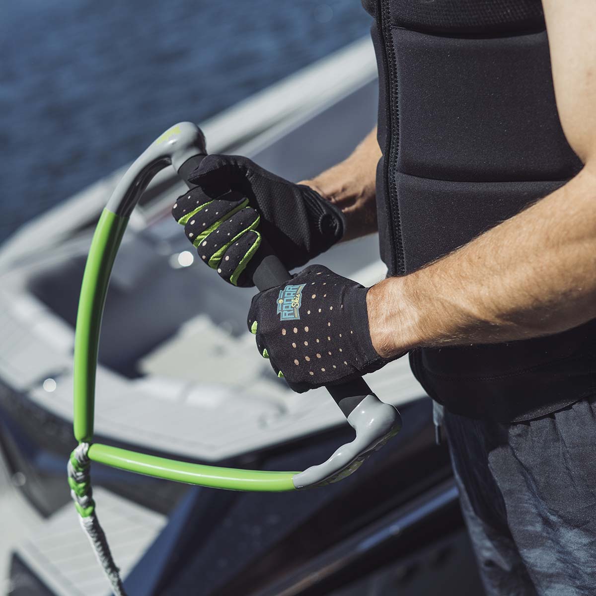 Radar Range Water Ski Glove